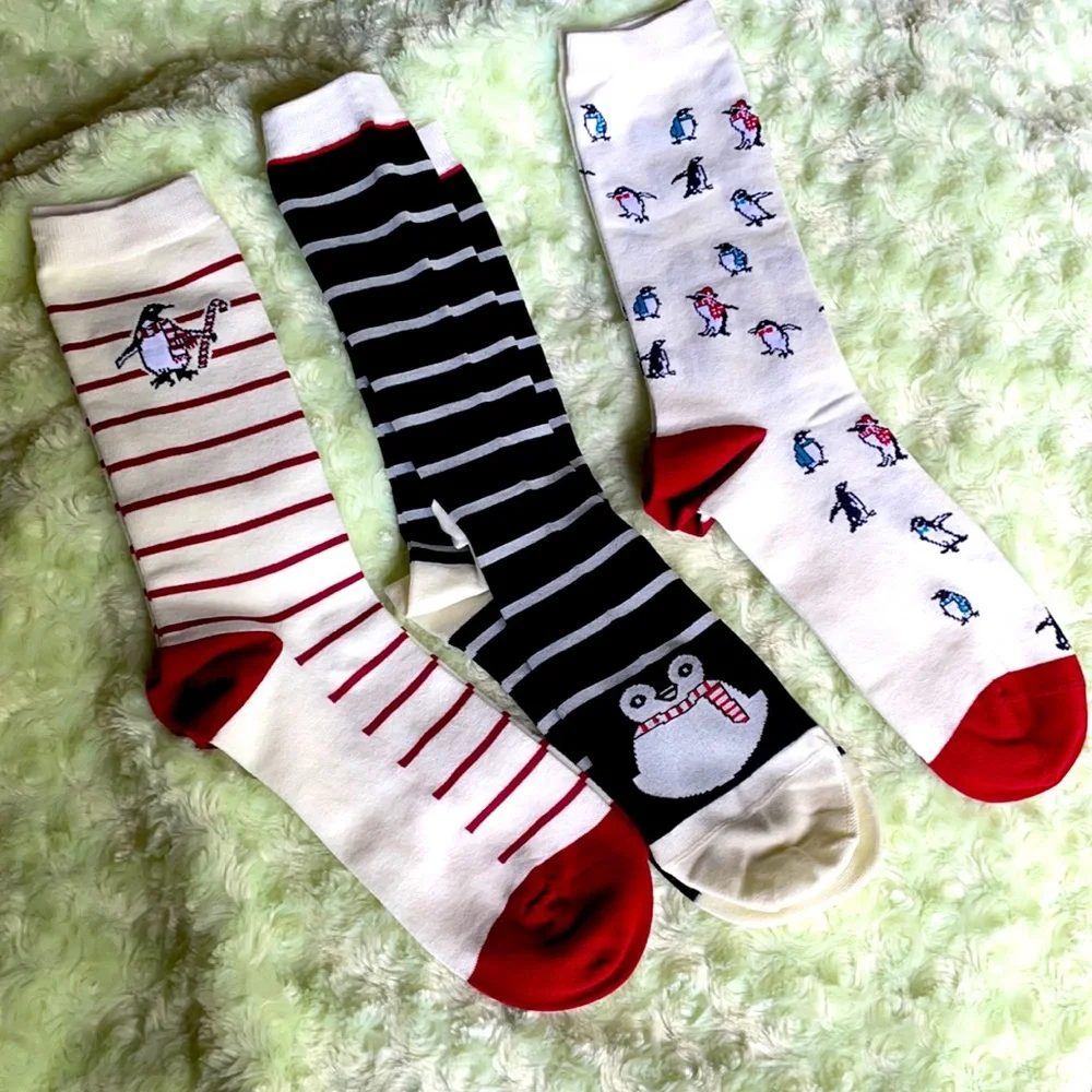 LANDS END Penguin Christmas Striped Socks 3 Pack Red Navy Blue - Host Pick 🎉
